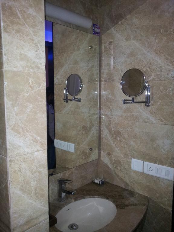 Hotel The Haven Kashipur Bagian luar foto